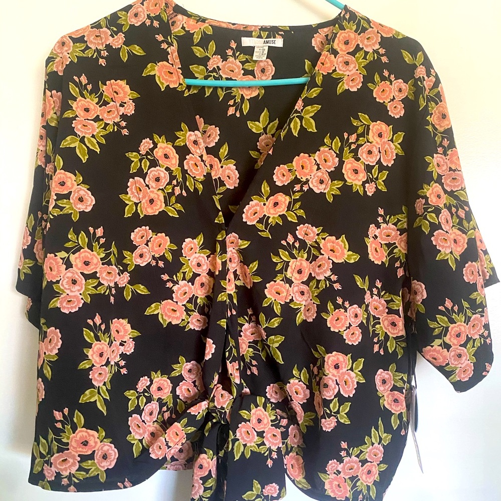 AmuseSociety Tie Front Top (NWT)